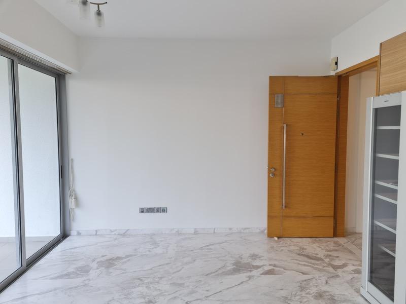 Condominium for Rent, Suites @ Cairnhill Condominium For Rent, $10,000, 4 Bed 4 Bath 1,860 sqft $5.38 psf, SGD 10,000