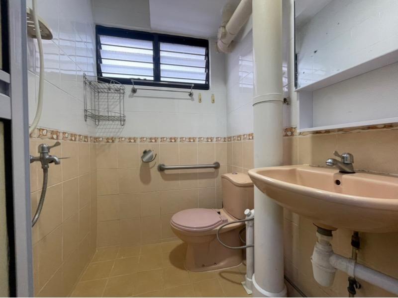 HDB Apartment for Rent, 610 Ang Mo Kio Avenue 4 HDB Apartment For Rent, $2,750, 2 Bed 2 Bath 882 sqft $3.12 psf, SGD 2,750 | 99-year Leasehold
