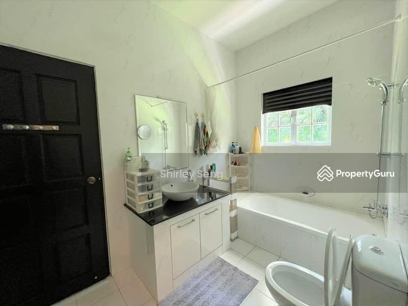 Bungalow - Good Class for Rent, Gorgeous single storey Golden Class Bungalow at Victoria Park Road call Shirley at hp: 96724011, SGD 23,000