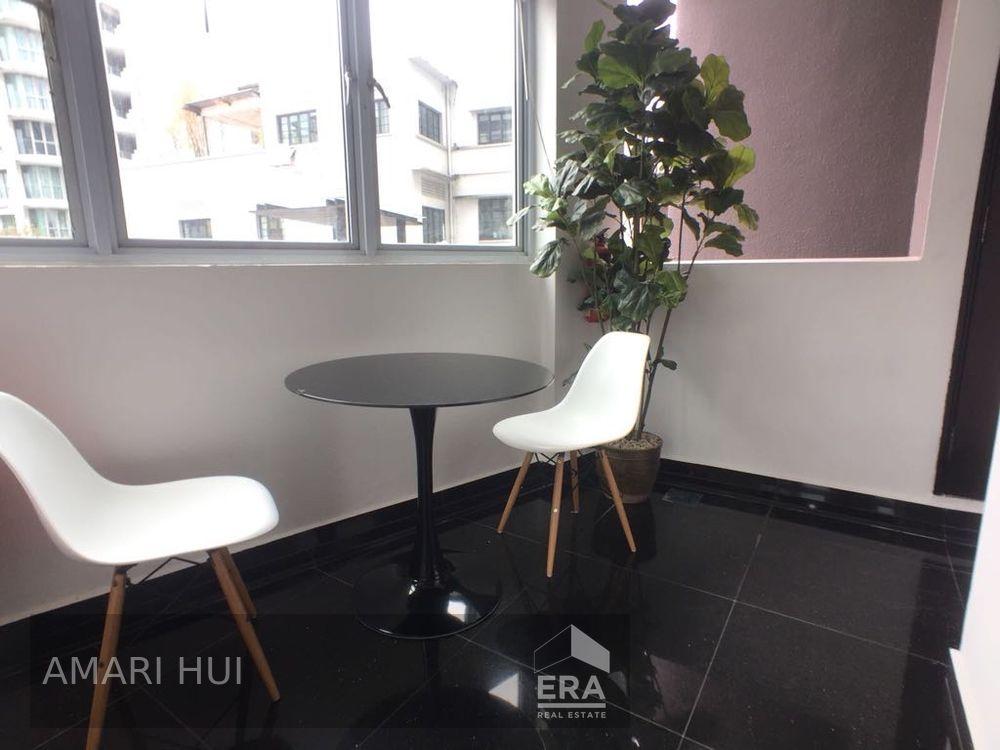 Condominium for Rent: 