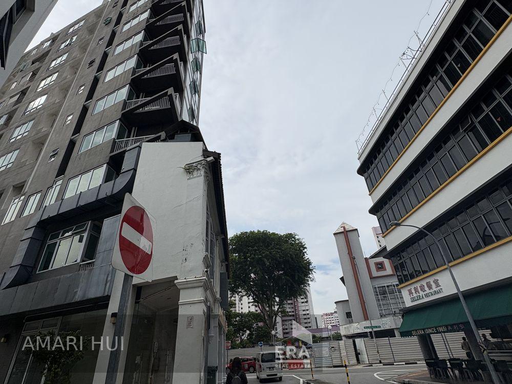Condominium for Rent: 