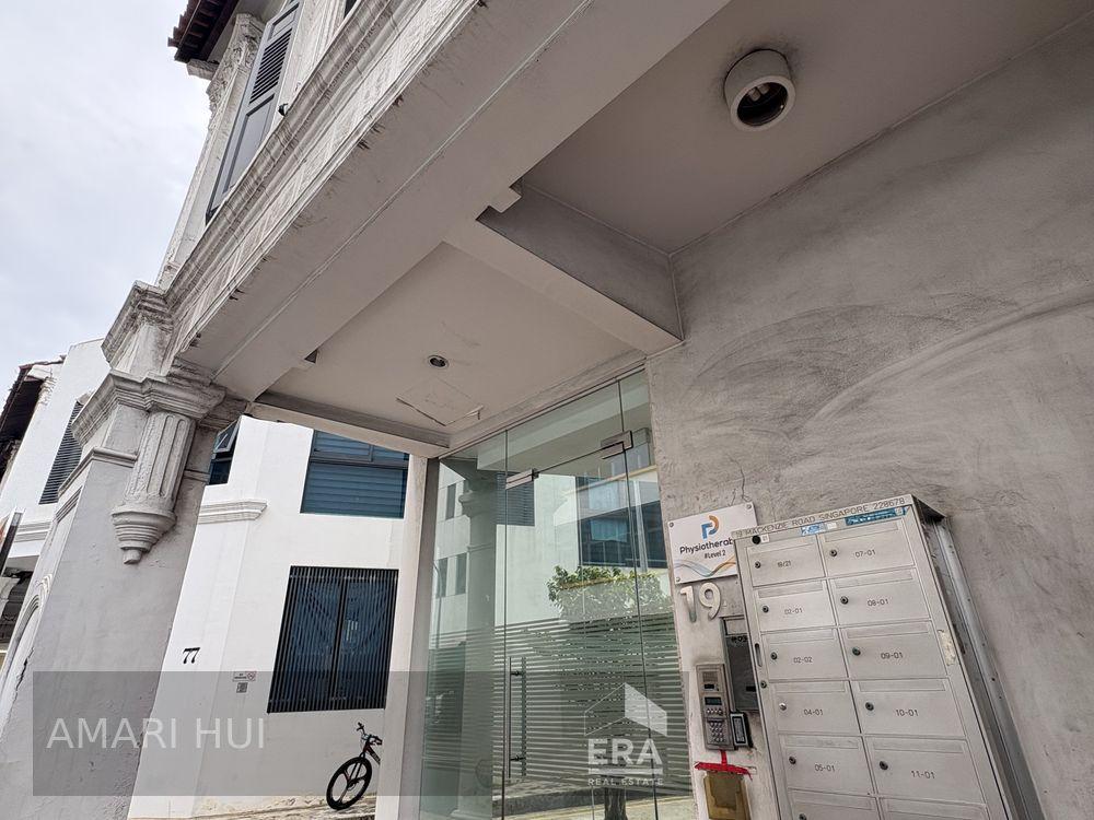 Condominium for Rent: 
