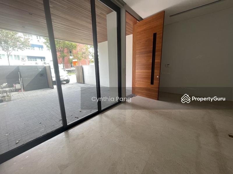 Terrace for Rent, Modern designer terrace in Novena with lift and pool, SGD 15,000
