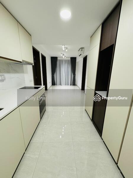 Prop-GPT: Condominium: D09 Cairnhill Kopar At Newton