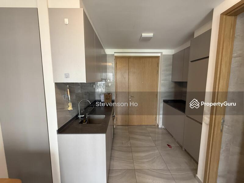 Prop-GPT: Condominium: D28 Seletar High Park Residences
