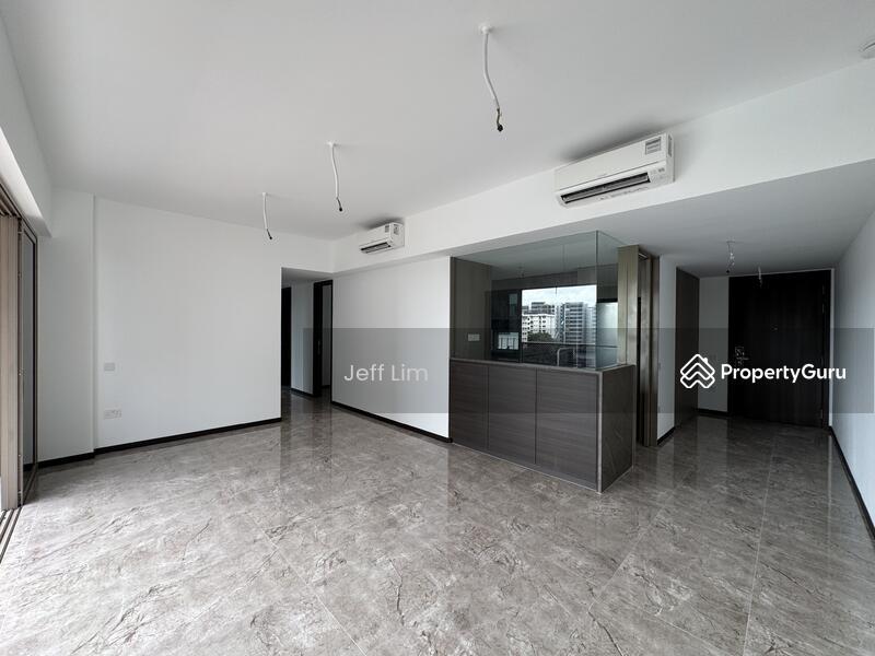 Prop-GPT: Condominium: D18 Pasir Ris Pasir Ris 8