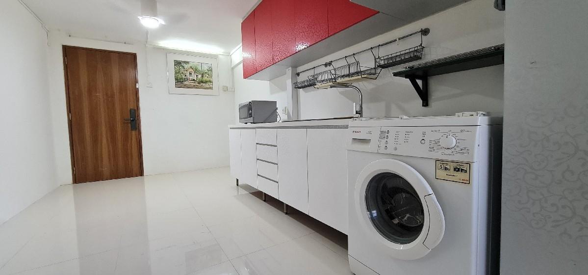 Prop-GPT: HDB Apartment: D15 Marine Parade 20 Marine Terrace