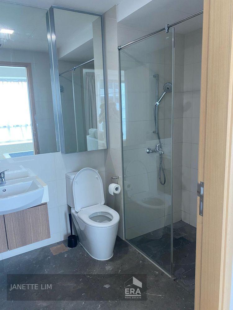 Condominium for Rent: 