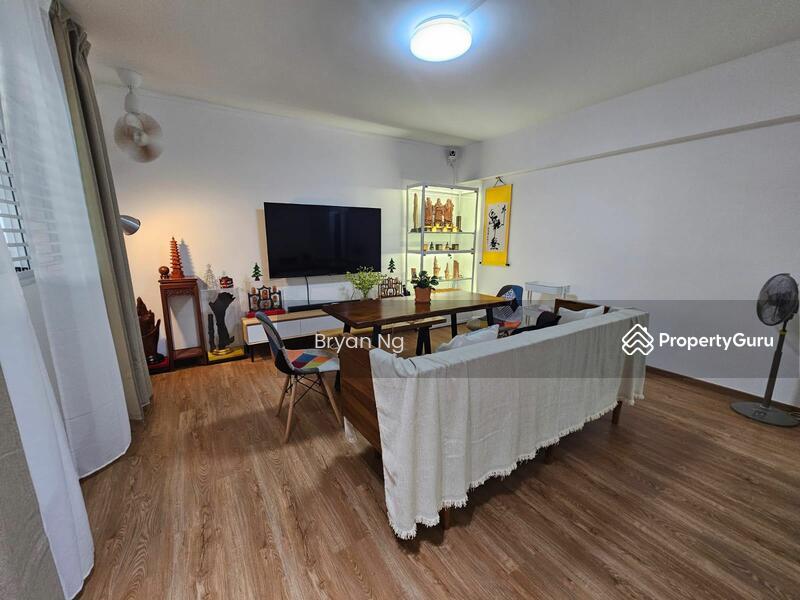 HDB Flat for Rent, 415 Jurong West Street 42, SGD 1,300 | 99-year lease