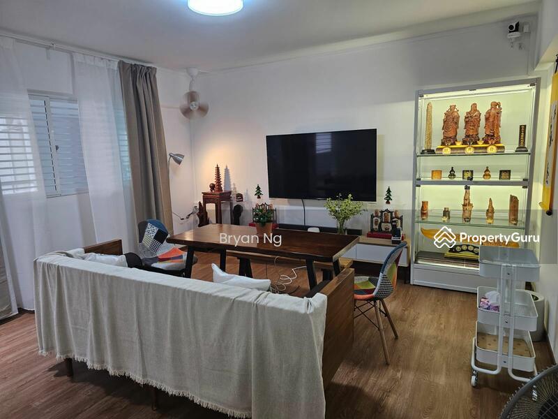 HDB Flat for Rent, 415 Jurong West Street 42, SGD 1,300 | 99-year lease
