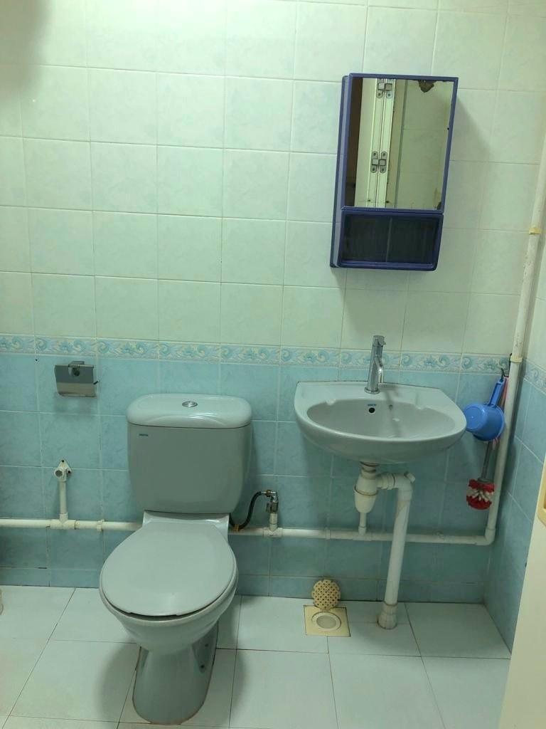HDB Apartment for Rent, 144 Lorong 2 Toa Payoh HDB Apartment Room Rental, $780, 1 Bed 1 Bath 1,615 sqft $0.48 psf, SGD 780 | 99-year Leasehold