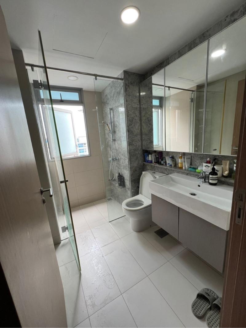 Condominium for Rent, Q BAY RESIDENCES Condominium For Rent, $5,200, 3 Bed 3 Bath 1,216 sqft $4.28 psf, SGD 5,200