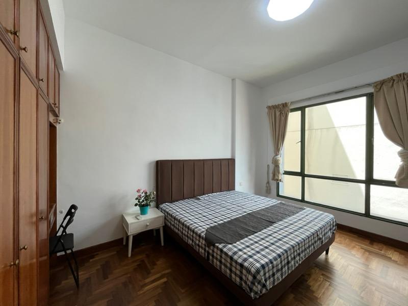 Prop-GPT: Condominium: D12  Le Shantier