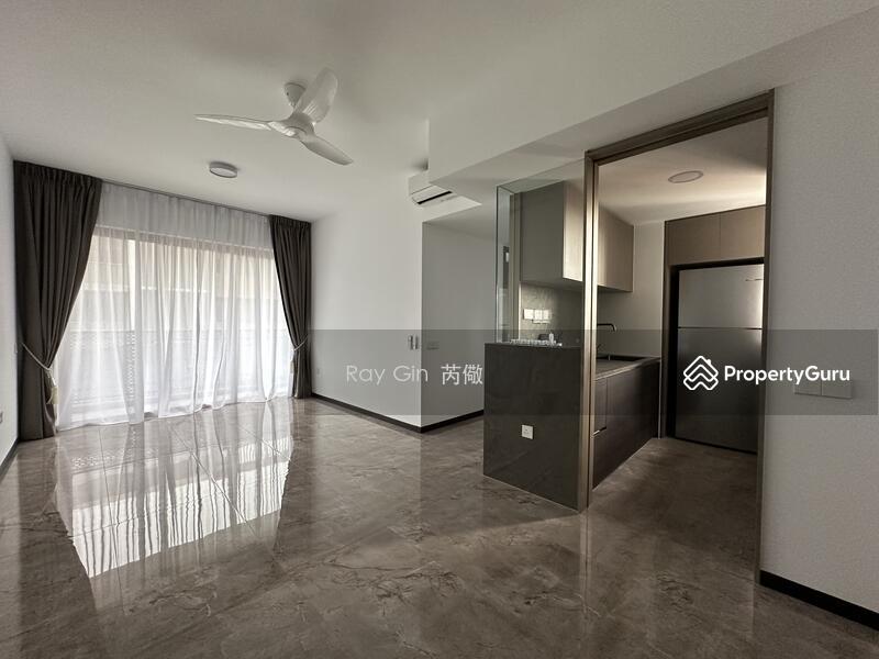 Prop-GPT: Condominium: D18 Pasir Ris Pasir Ris 8