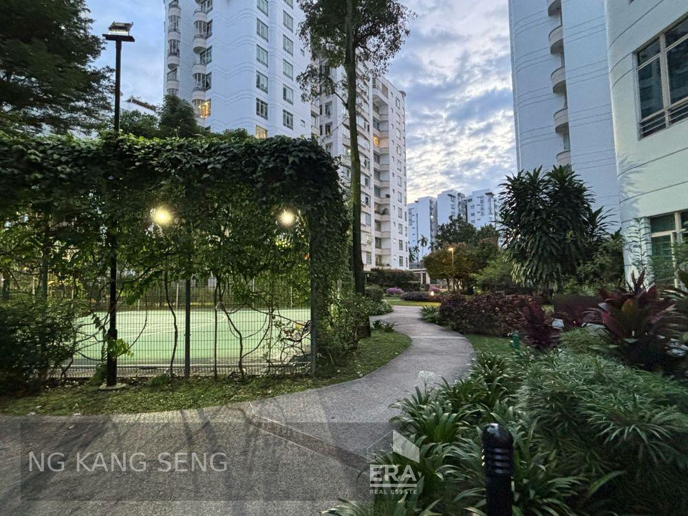 Condominium for Rent: 