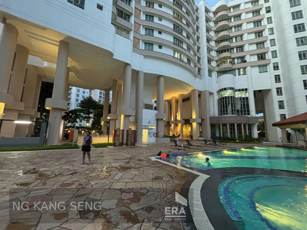 Condominium for Rent: 