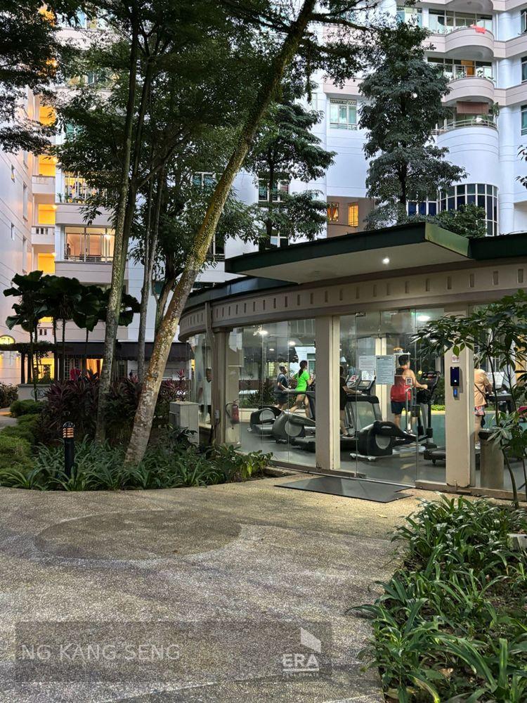 Condominium for Rent: 