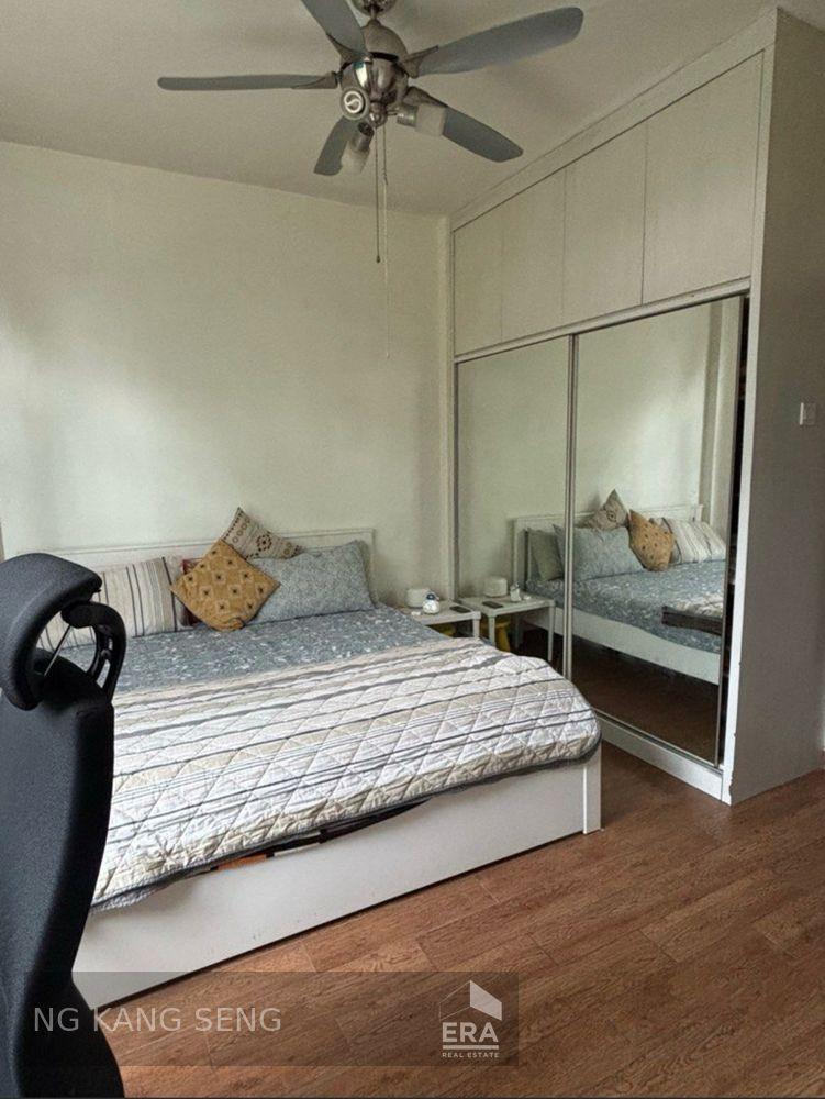 Condominium for Rent: 