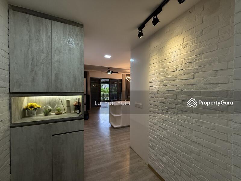 Condominium for Rent, Lakeville, SGD 7,500 | 99-year lease