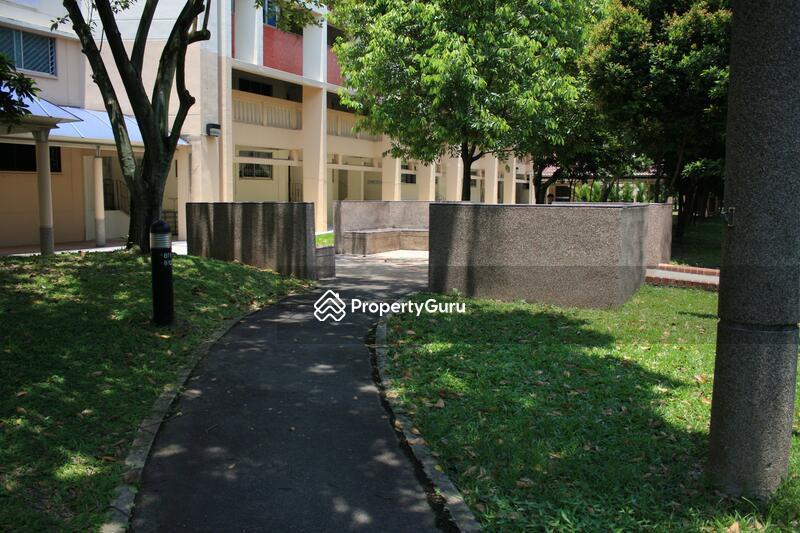 HDB Flat for Rent, 810 Yishun Ring Road, SGD 850 | 99-year lease