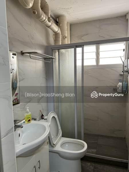 HDB Flat for Rent, 718 Tampines Street 72, SGD 900 | 99-year lease