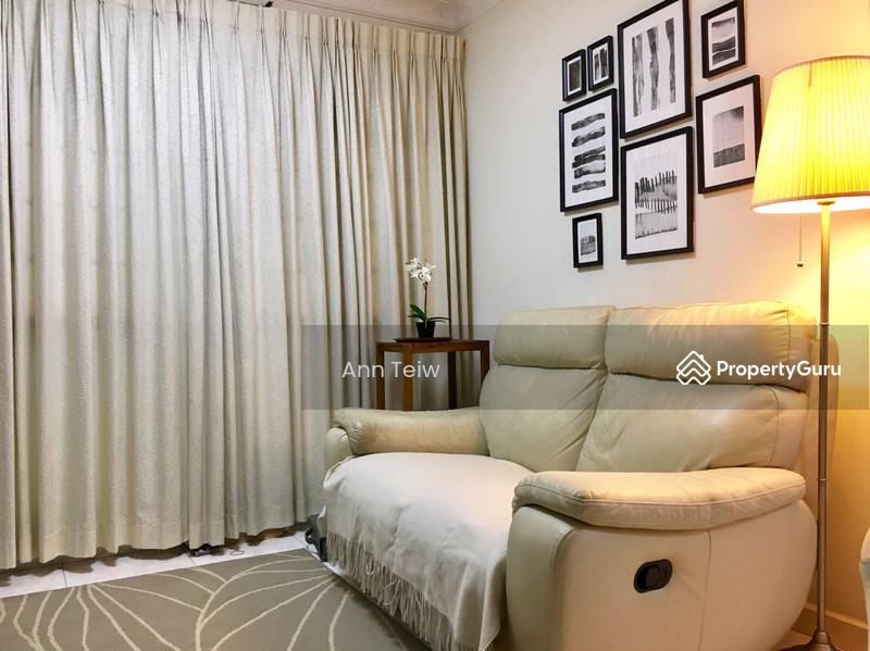 Prop-GPT: HDB Flat: D05  456 Clementi Avenue 3
