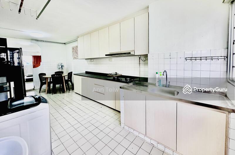 HDB Flat for Rent: D05, 120305
