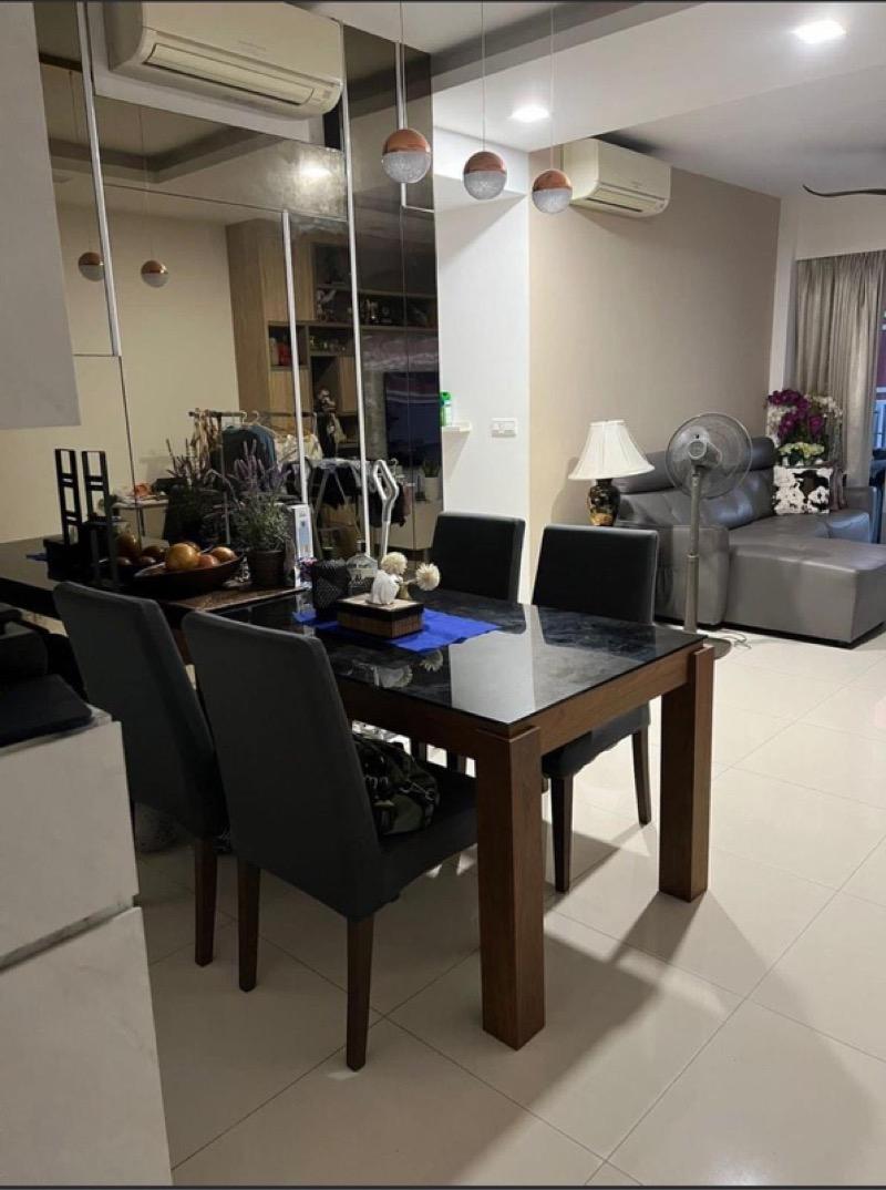 Prop-GPT: Condominium: D18 Pasir Ris Oasis @ Elias