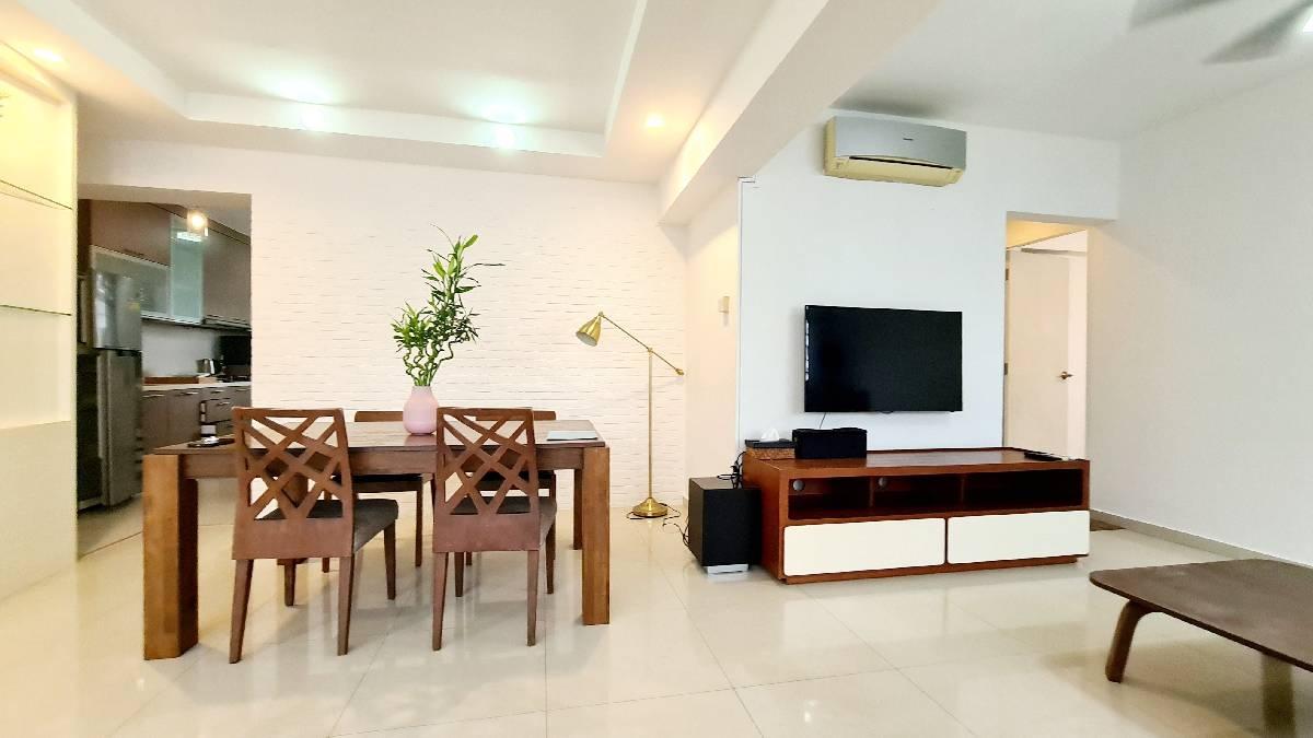 Prop-GPT: HDB Apartment: D02  11 Cantonment Close