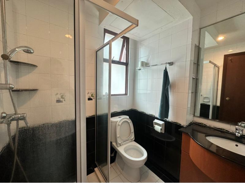 Semi-Detached for Rent: D23
