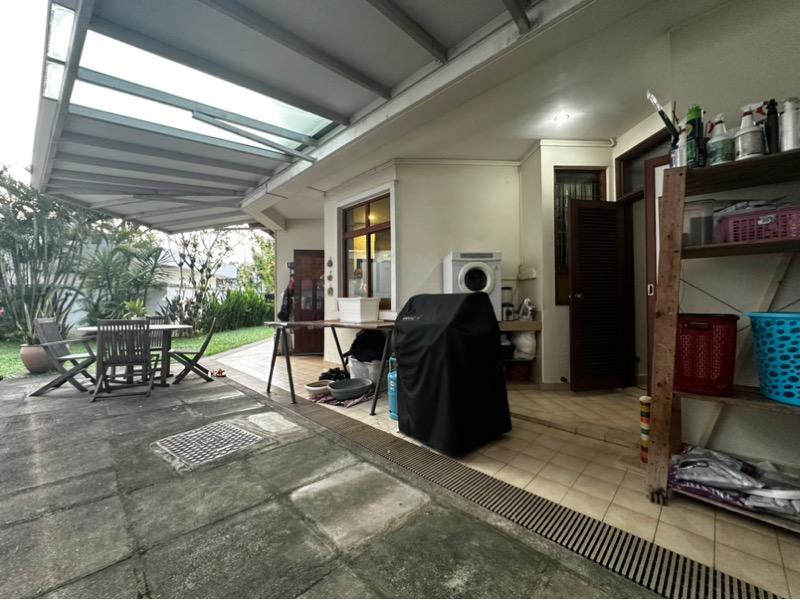Semi-Detached for Rent: D23
