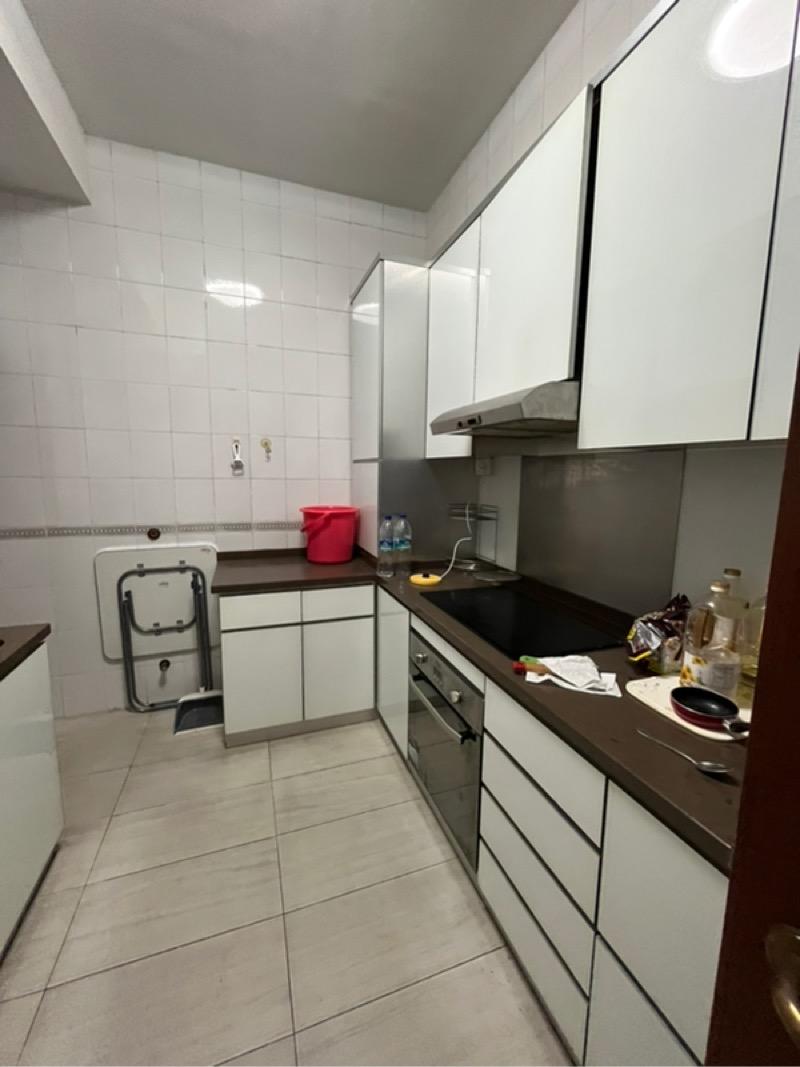 Condominium for Rent, Parc Oasis Condominium Room Rental, $1,300, 1 Bed 1 Bath 120 sqft $10.83 psf, SGD 1,300