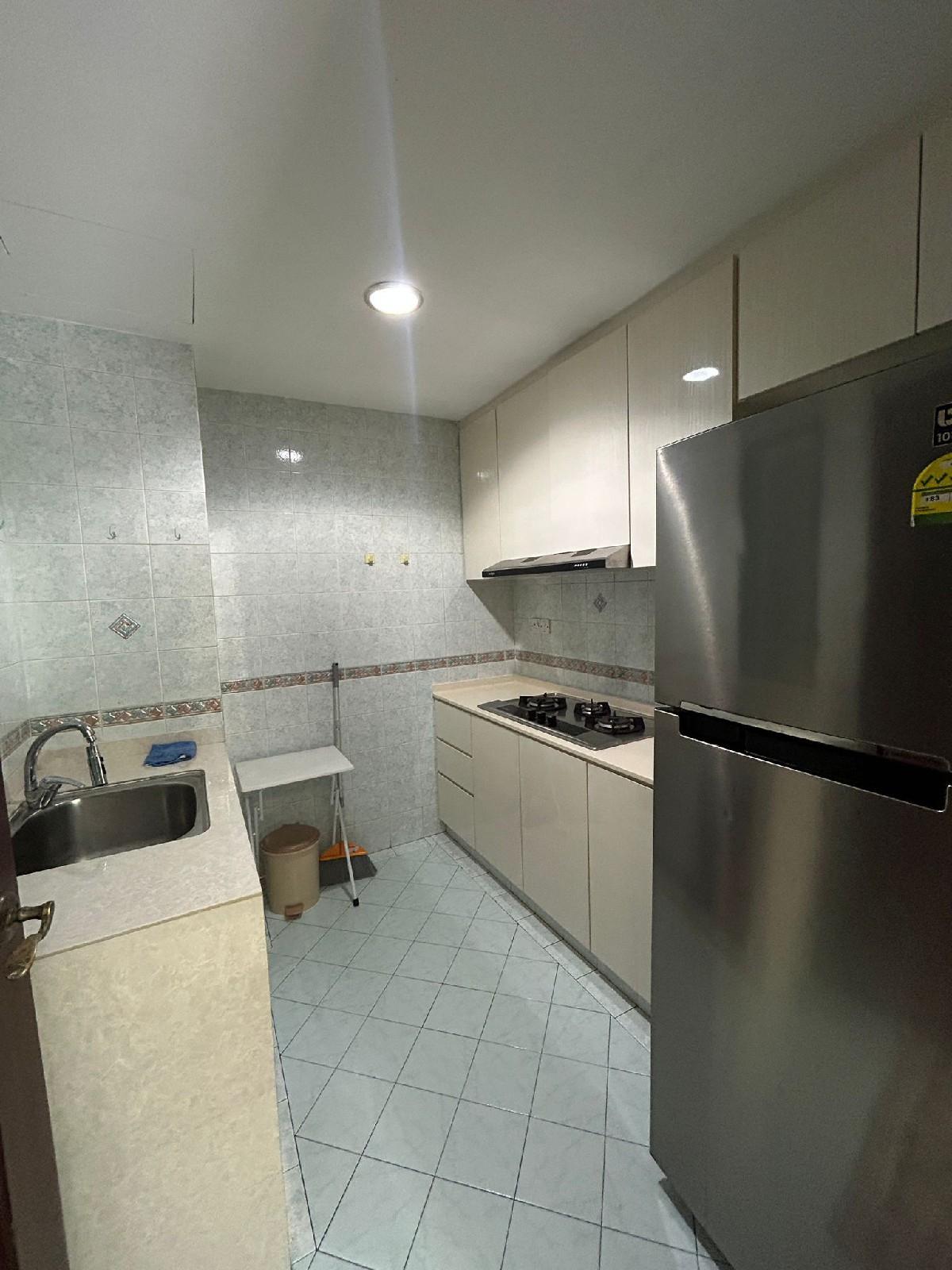 Condominium for Rent, Hillview Green Condominium For Rent, $3,800, 2 Bed 2 Bath 1,012 sqft $3.75 psf, SGD 3,800 | 999-year Leasehold