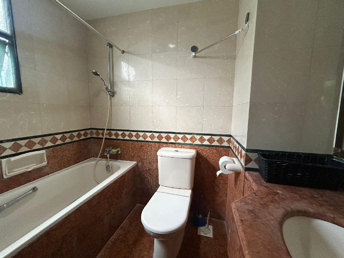 Condominium for Rent, Hillview Green Condominium For Rent, $3,800, 2 Bed 2 Bath 1,012 sqft $3.75 psf, SGD 3,800 | 999-year Leasehold