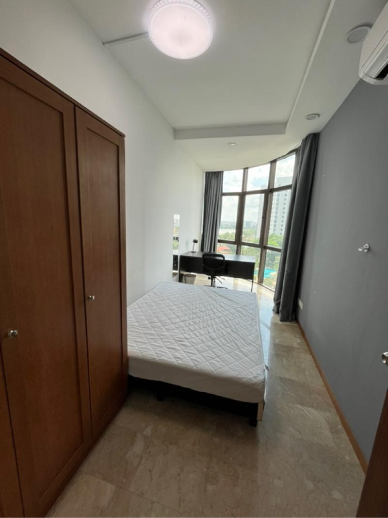 Condominium for Rent, Parc Oasis Condominium Room Rental, $1,000, 1 Bed 1 Bath 90 sqft $11.11 psf, SGD 1,000