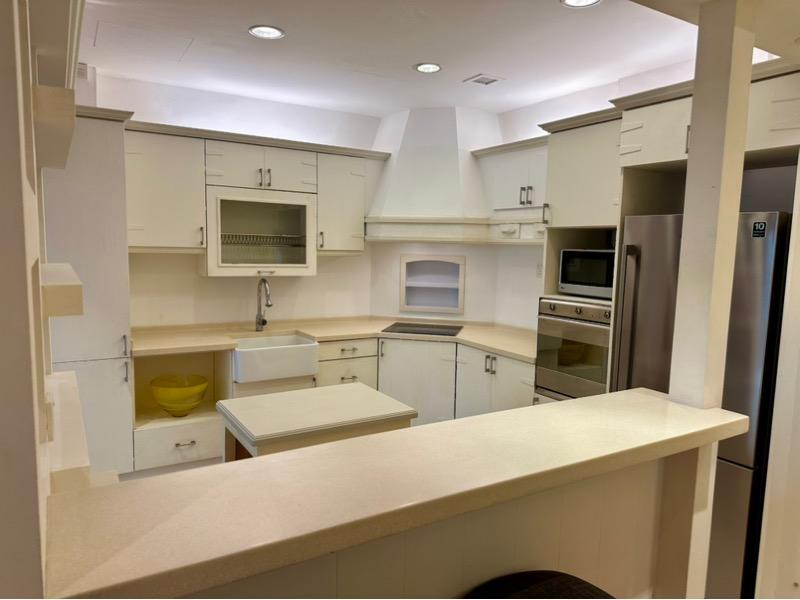 Apartment for Rent, High Street Centre Apartment For Rent, $8,000, 2 Bed 2 Bath 1,032 sqft $7.75 psf, SGD 8,000 | 99-year Leasehold