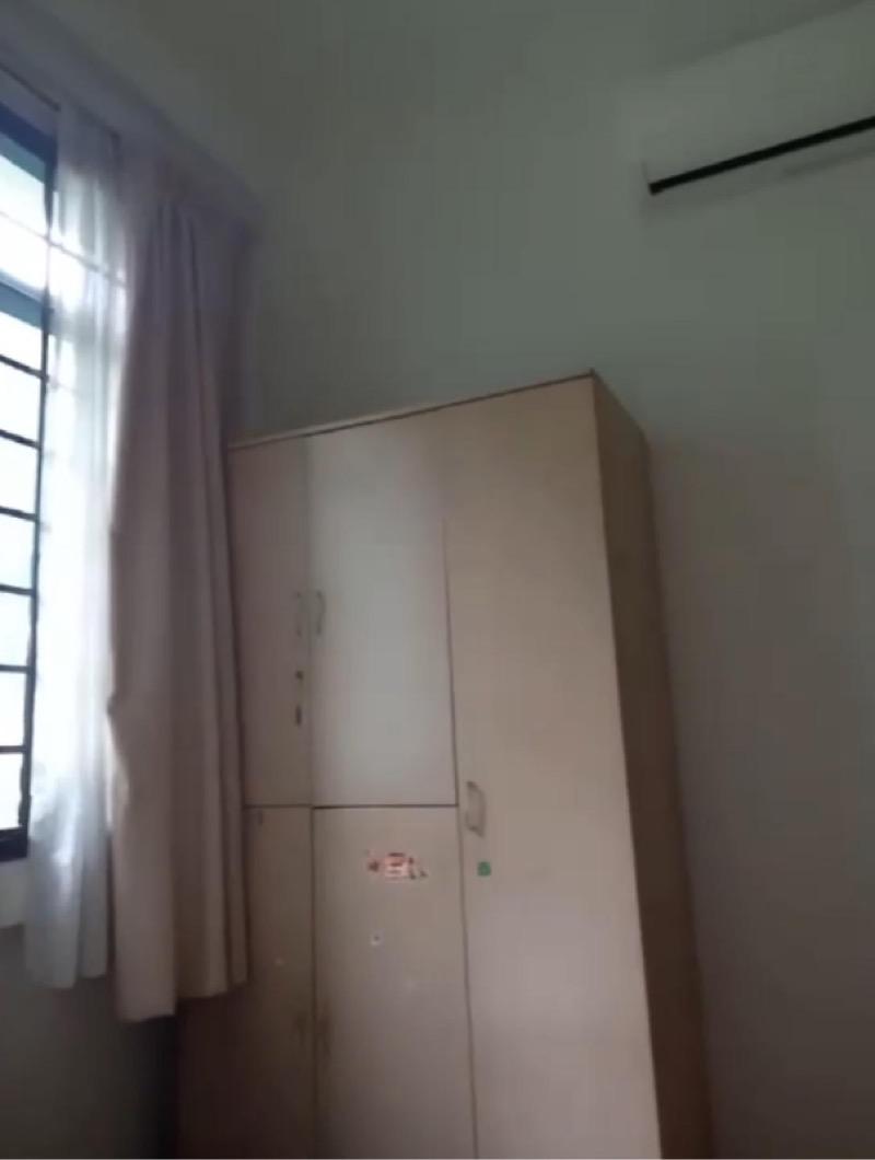 Condominium for Rent, Parc Oasis Condominium Room Rental, $1,100, 1 Bed 1 Bath 90 sqft $12.22 psf, SGD 1,100
