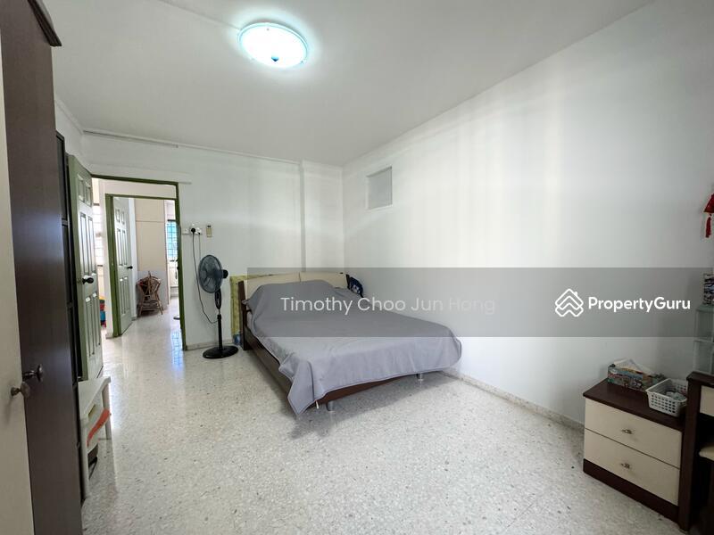 HDB Flat for Rent, 293 Tampines Street 22, SGD 1,300 | 99-year lease
