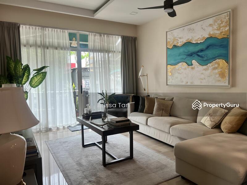 Prop-GPT: Condominium: D25  Woodgrove Condo