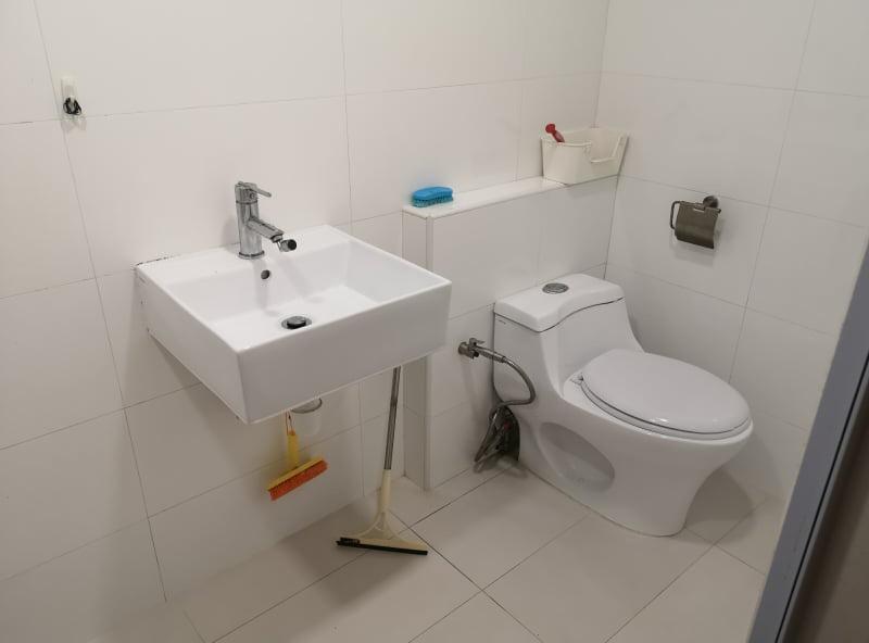 Condominium for Rent, Estella Gardens Condominium Room Rental, $1,100, 1 Bed 1 Bath 120 sqft $9.17 psf, SGD 1,100 | Freehold