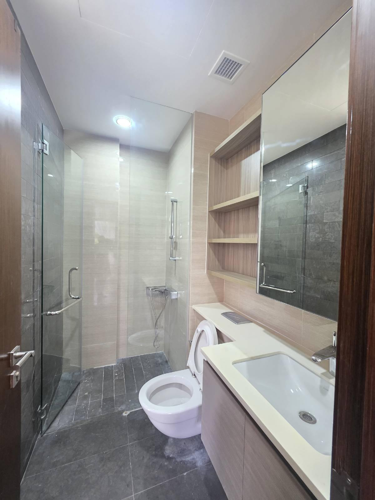 Condominium for Rent, Tropika East Condominium For Rent, $4,500, 3 Bed 3 Bath 1,098 sqft $4.10 psf, SGD 4,500 | Freehold
