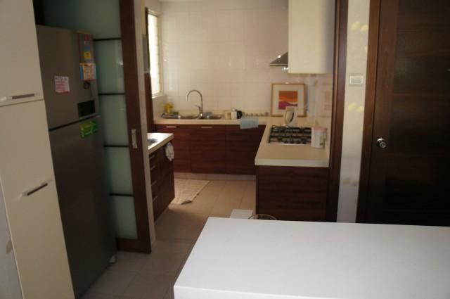 Condominium for Rent, Hillington Green Condominium For Rent, $5,600, 3 Bed 2 Bath 1,356 sqft $4.13 psf, SGD 5,600 | 999-year Leasehold
