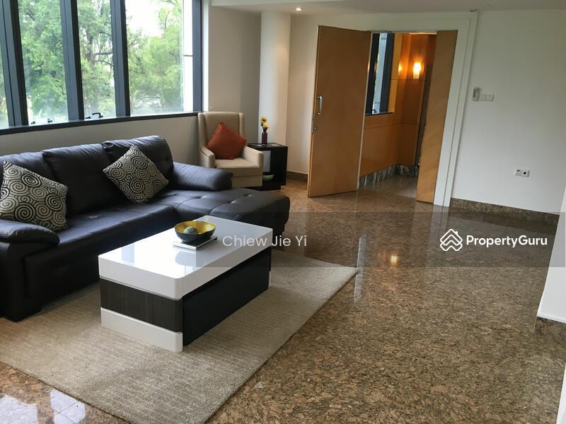 Prop-GPT: Condominium: D10  Grange 70