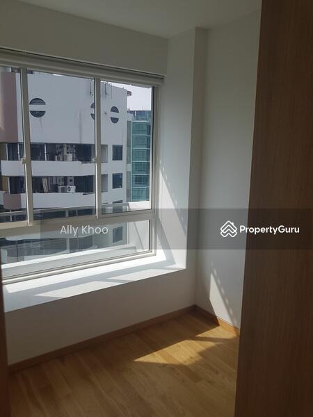 Prop-GPT: Condominium: D09 Cairnhill The Peak @ Cairnhill II