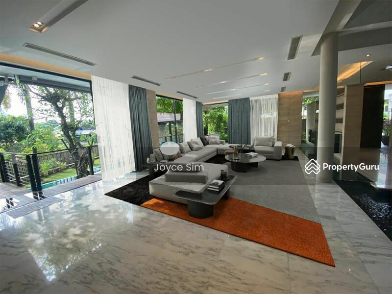 Prop-GPT: Bungalow - Good Class: D10  High Ceiling, well maintained, Spacious GCB