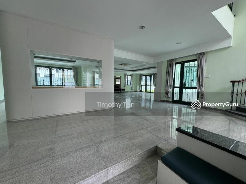 Prop-GPT: Bungalow: D20  Windsor Park Estate