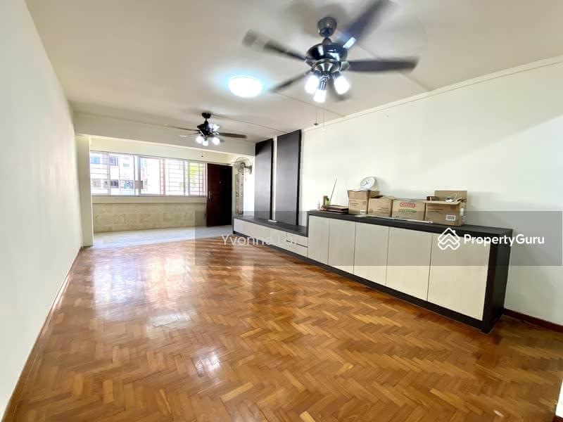Prop-GPT: HDB Flat: D27 Yishun 232 Yishun Street 21