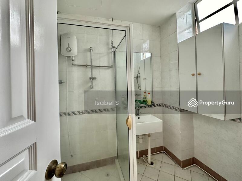 Terrace for Rent, Bukit Teresa Close, SGD 1,700 | Freehold