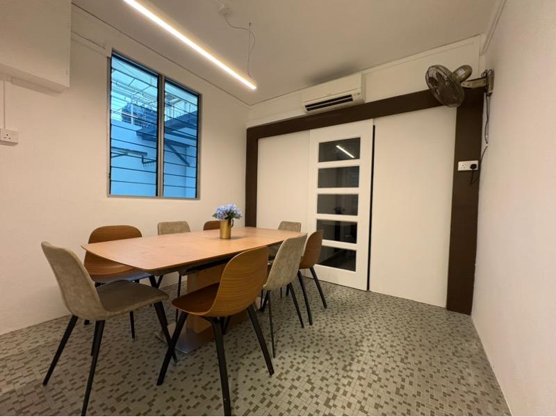 SERANGOON GARDEN ESTATE Terraced House For Rent, $6,500, 3 Bed 1 Bath 2,000 sqft $3.01 psf