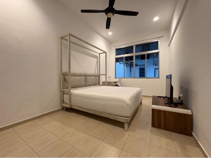 SERANGOON GARDEN ESTATE Terraced House For Rent, $6,500, 3 Bed 1 Bath 2,000 sqft $3.01 psf